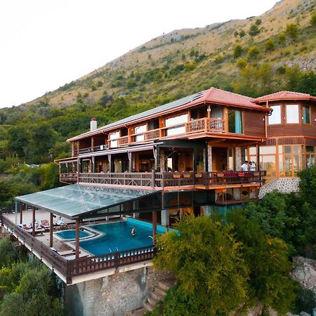 Wooden House Hotel Canaj Buitenkant foto