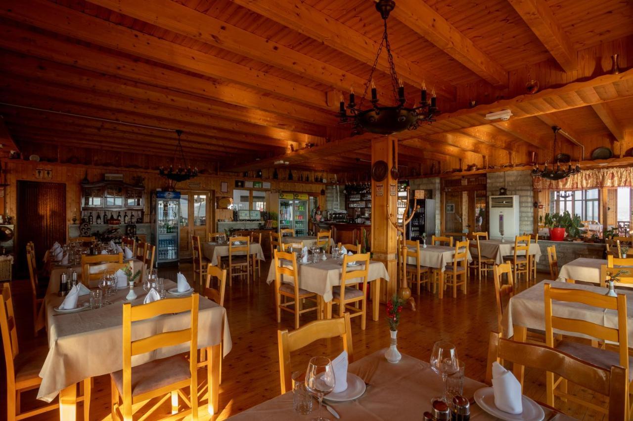 Wooden House Hotel Canaj Buitenkant foto